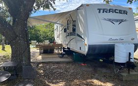 Water Front Tracer Rv By Glampers Camp
